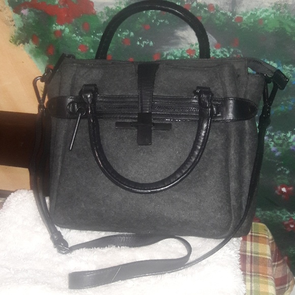 ELLIOT LUCCA Handbags - ELLIOTT LUCCA/ CROSSBODY BAG
